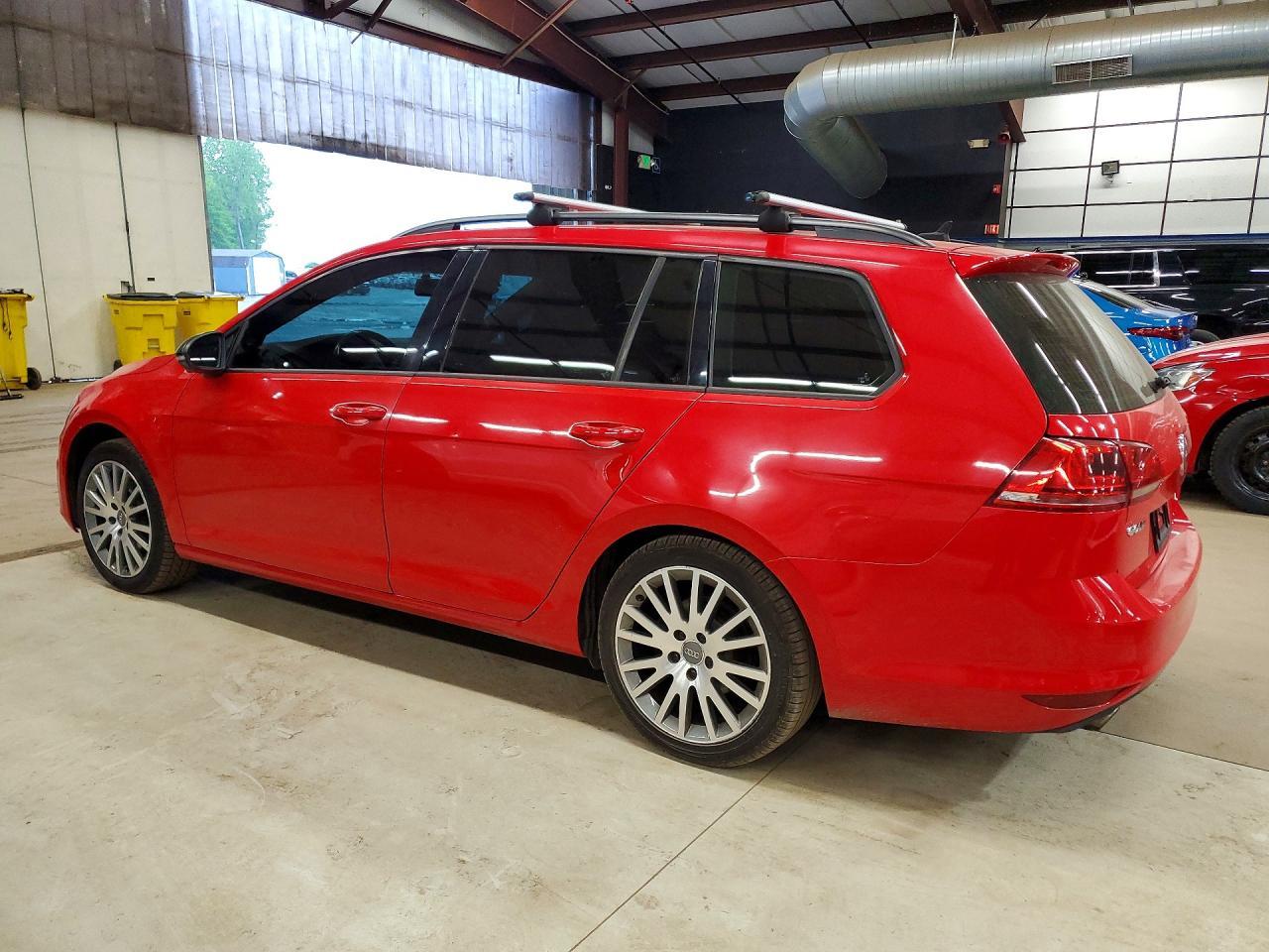 VOLKSWAGEN GOLF SPORTSVAN