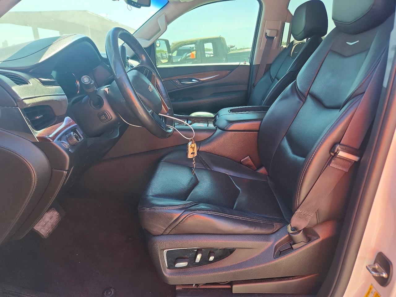 CADILLAC ESCALADE