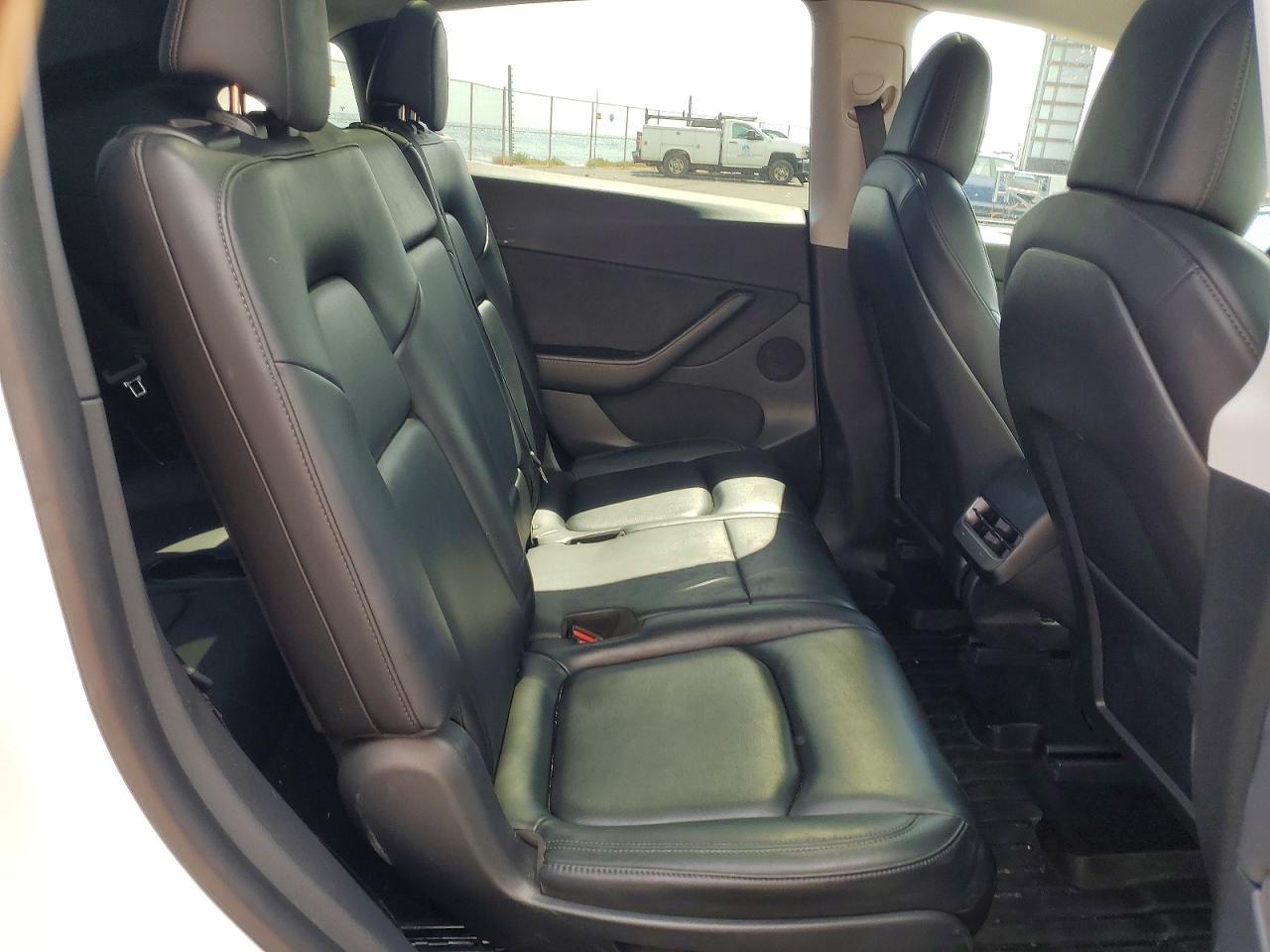 2021 TESLA MODEL Y — фото 10