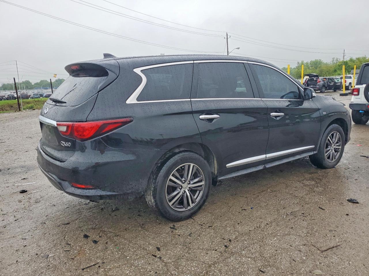 2018 INFINITI QX60 — фото 3
