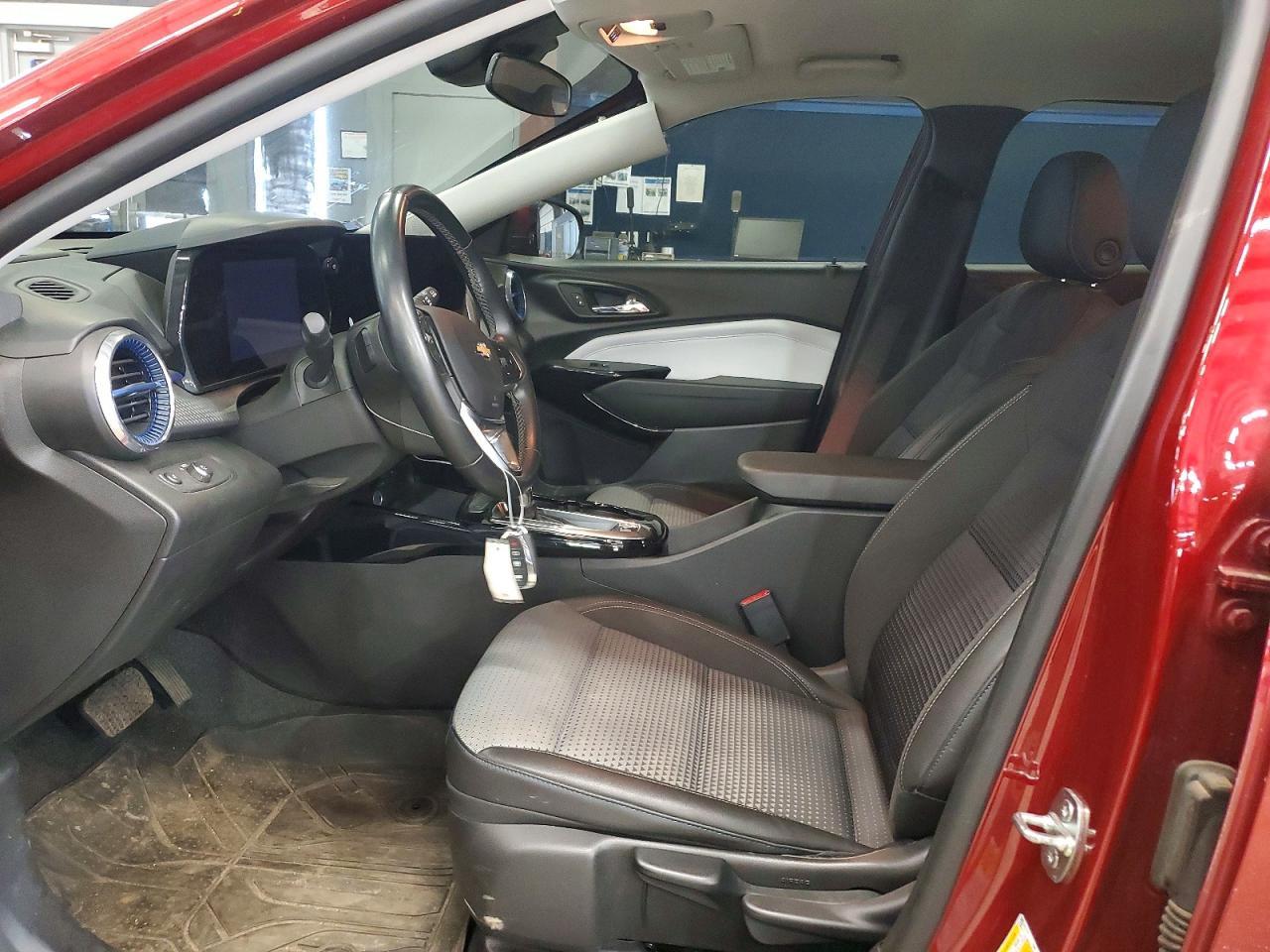 CHEVROLET TRAX