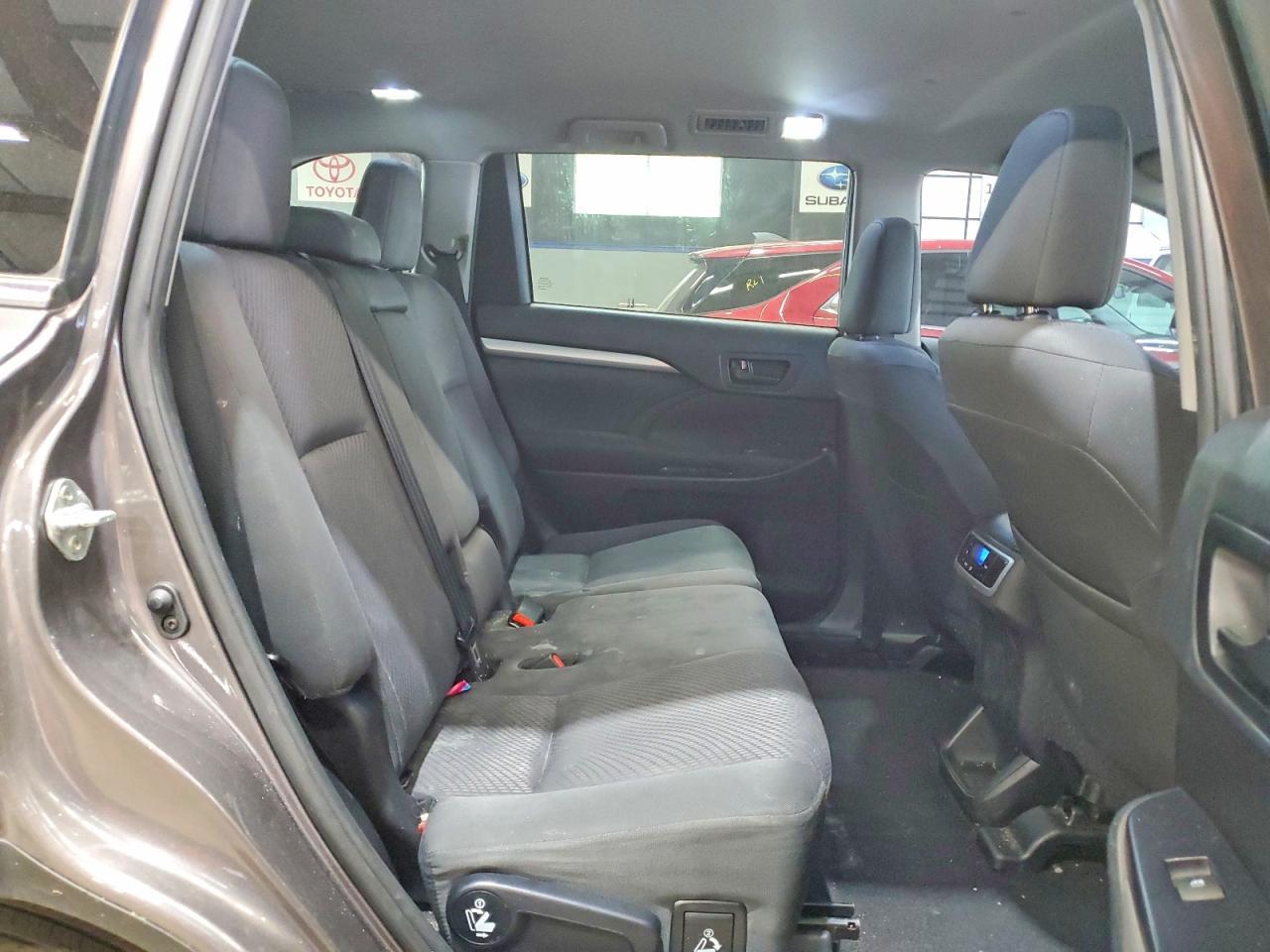2019 TOYOTA HIGHLANDER — фото 11