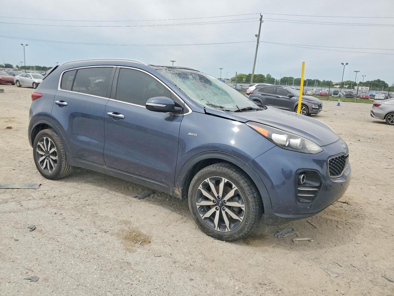 2017 KIA SPORTAGE — фото 4