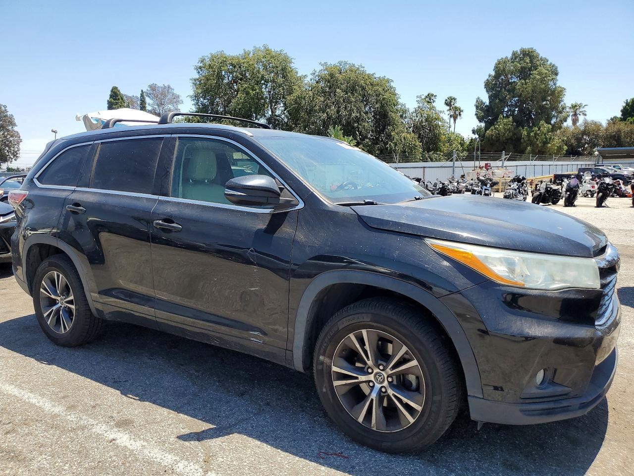 2016 TOYOTA HIGHLANDER — фото 4