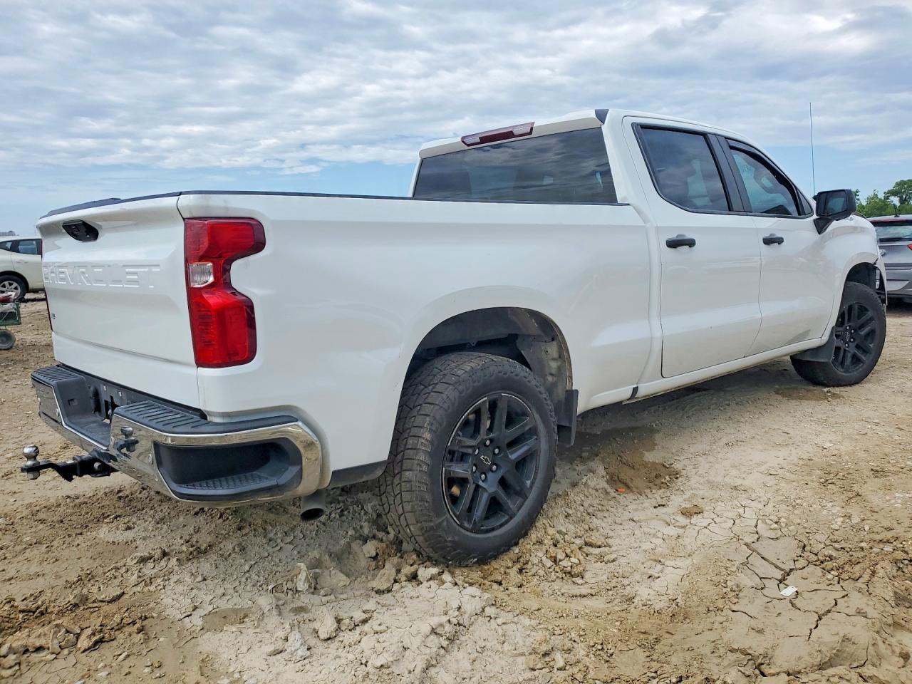 CHEVROLET SILVERADO