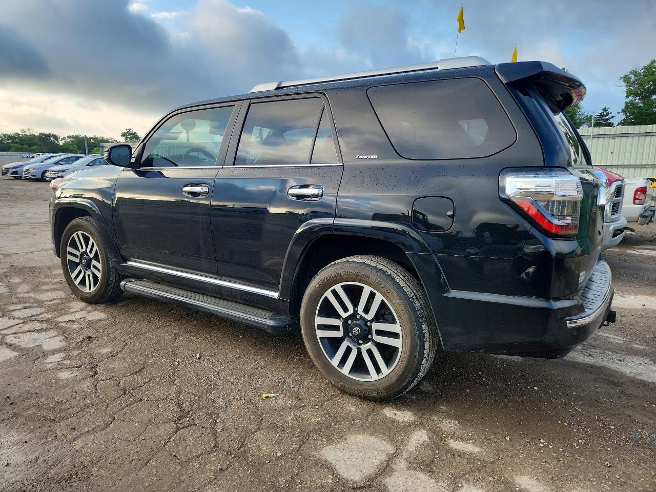 2022 TOYOTA 4RUNNER — фото 2