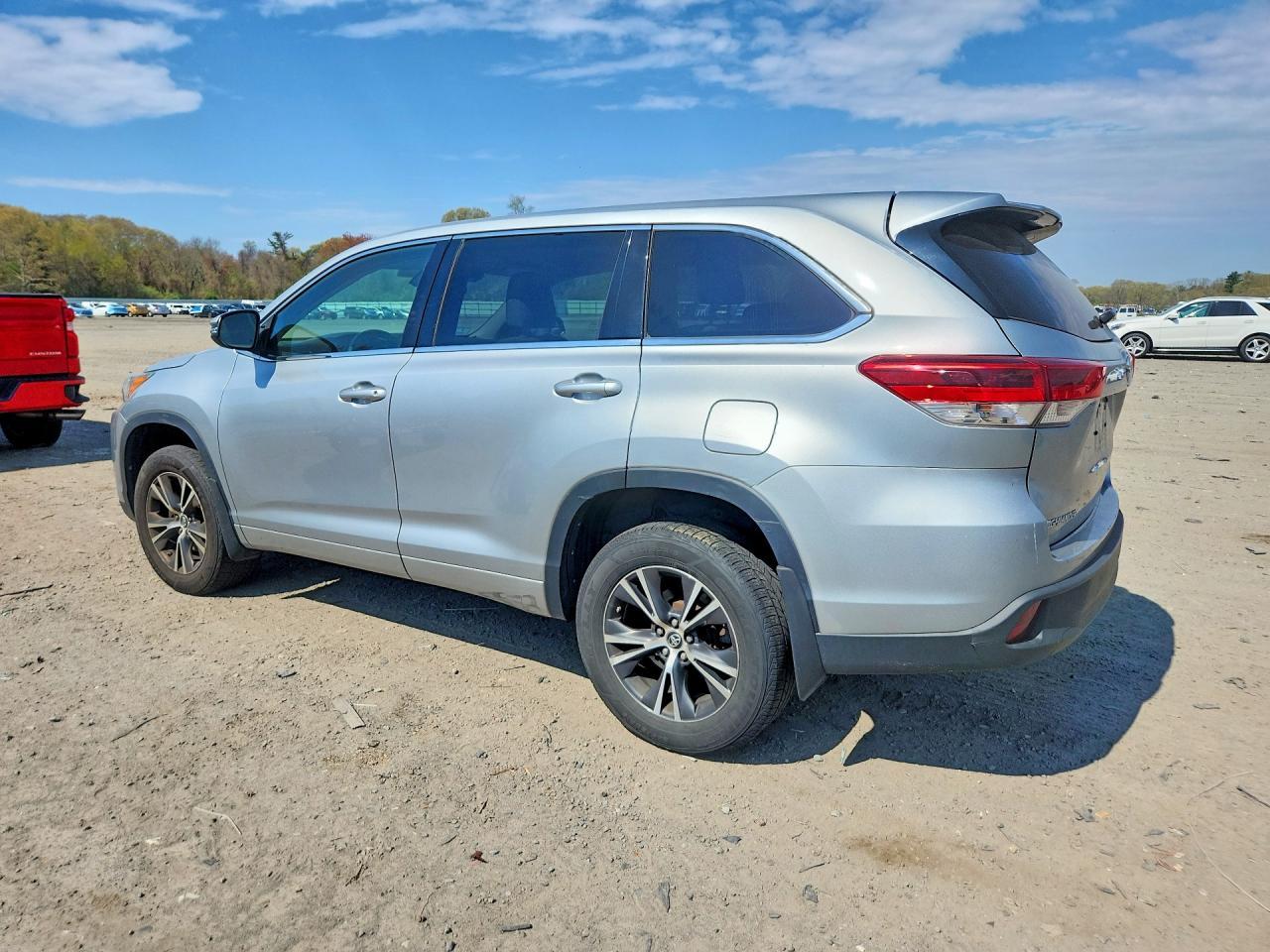 2017 TOYOTA HIGHLANDER — фото 2