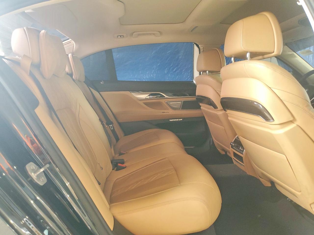2016 BMW 7 SERIES — фото 10