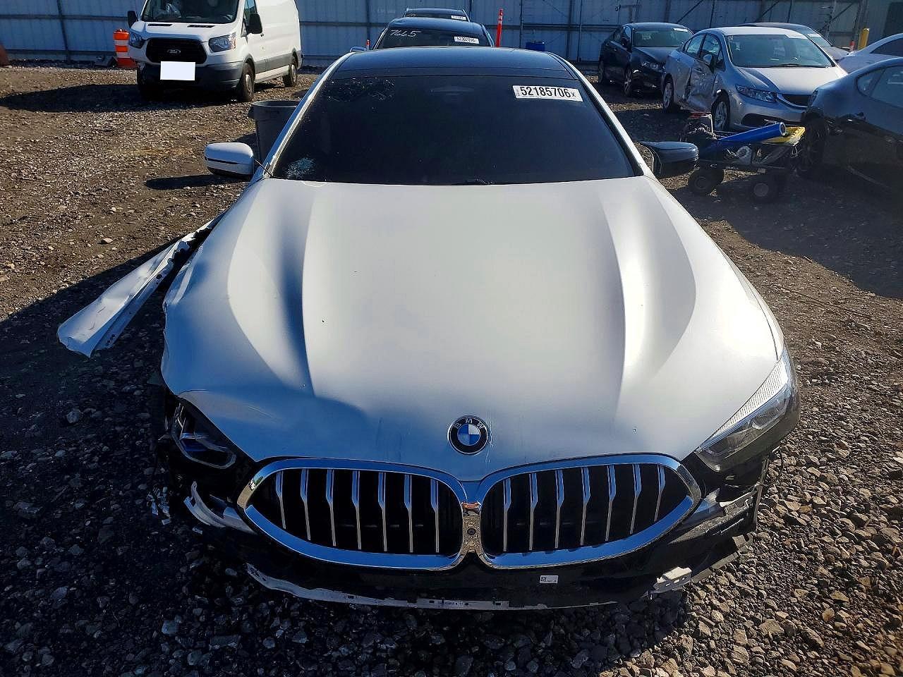 BMW 8 SERIES
