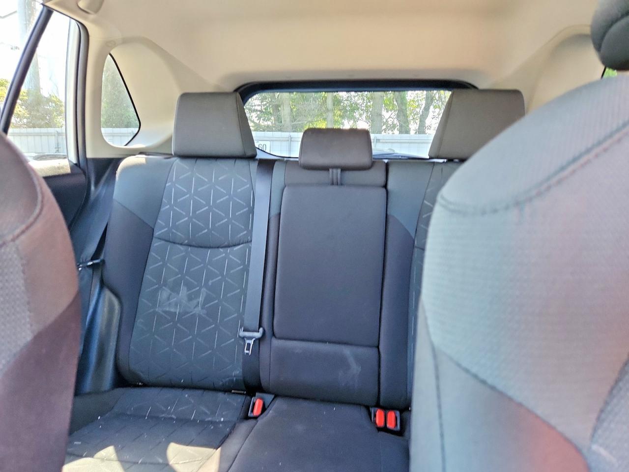 2025 TOYOTA RAV4 — фото 10