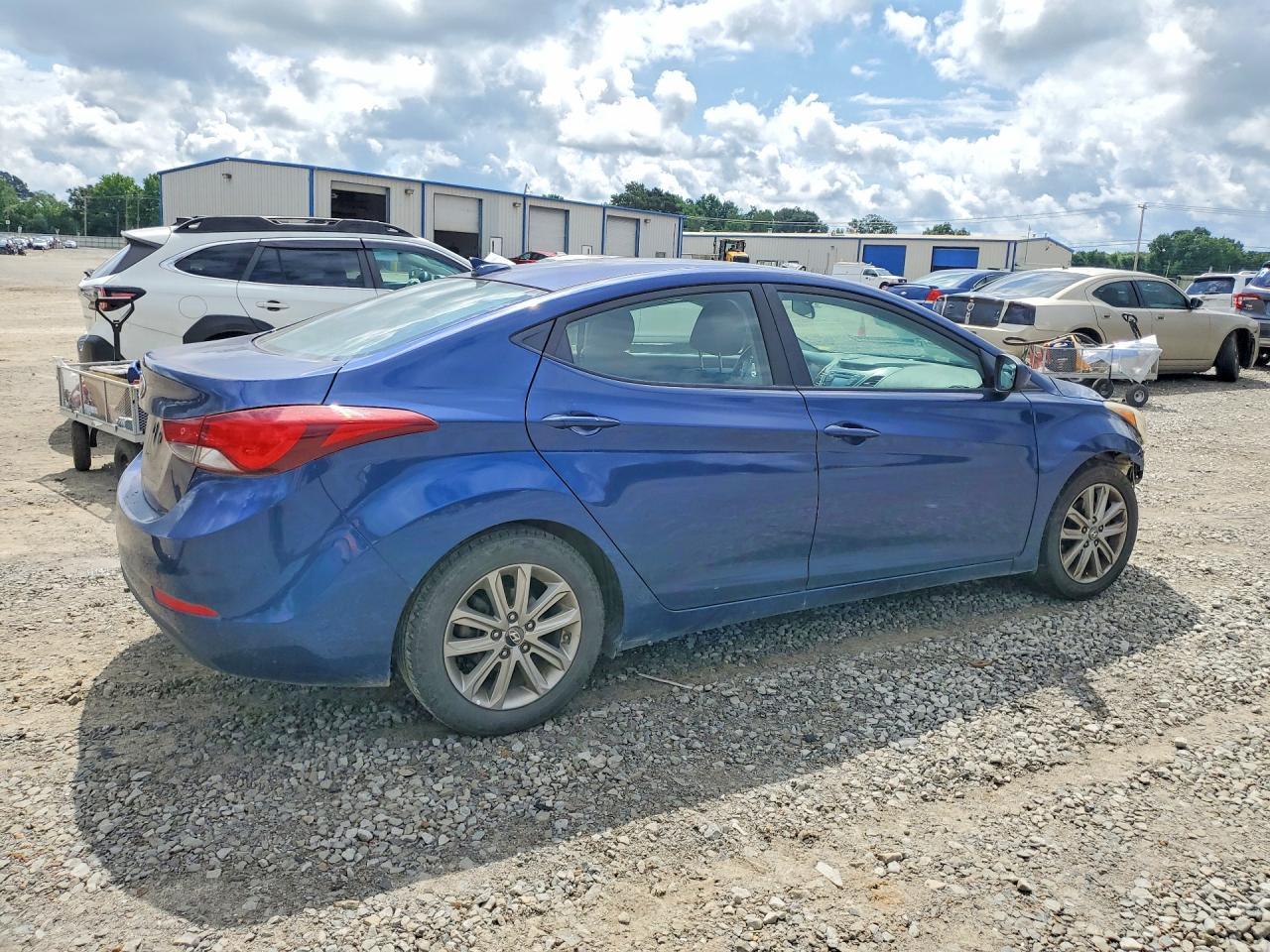2016 HYUNDAI ELANTRA — фото 3