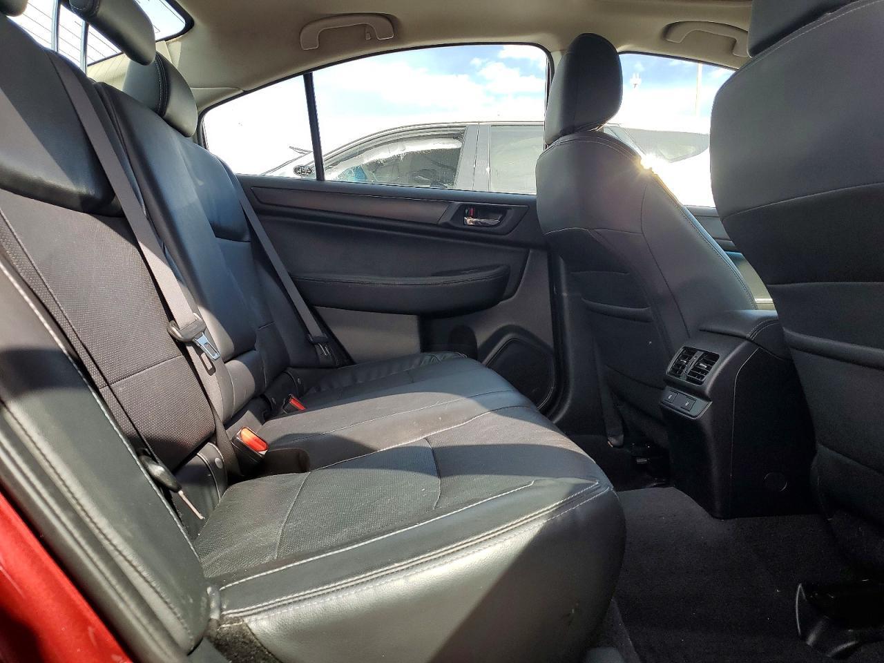 SUBARU LEGACY