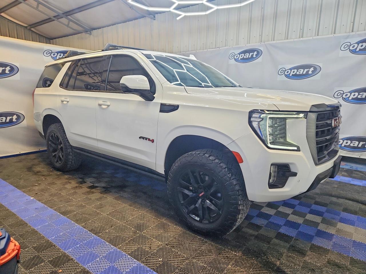 GMC YUKON
