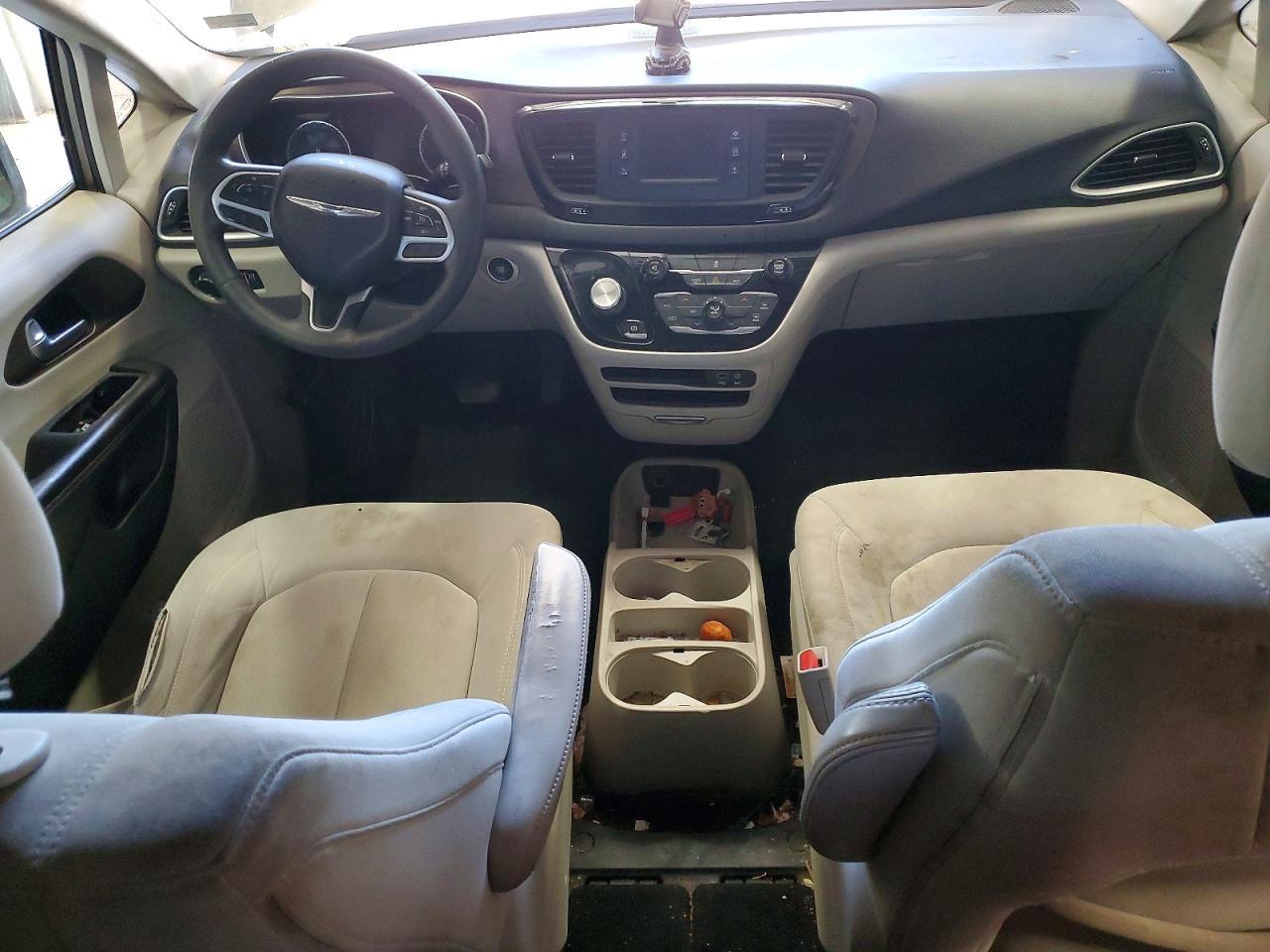 CHRYSLER PACIFICA