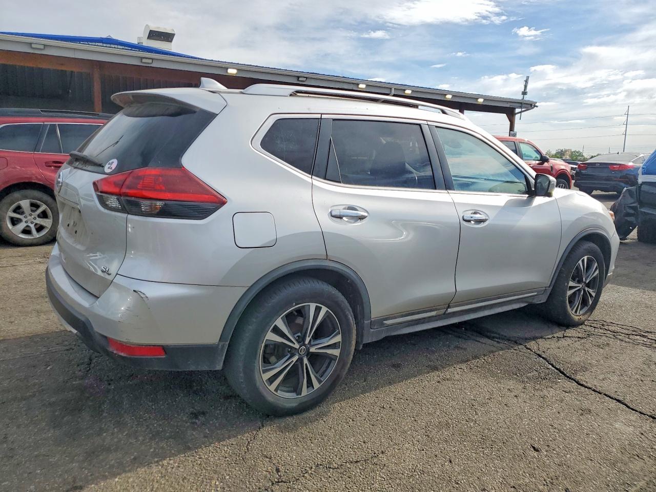 2018 NISSAN ROGUE — фото 3