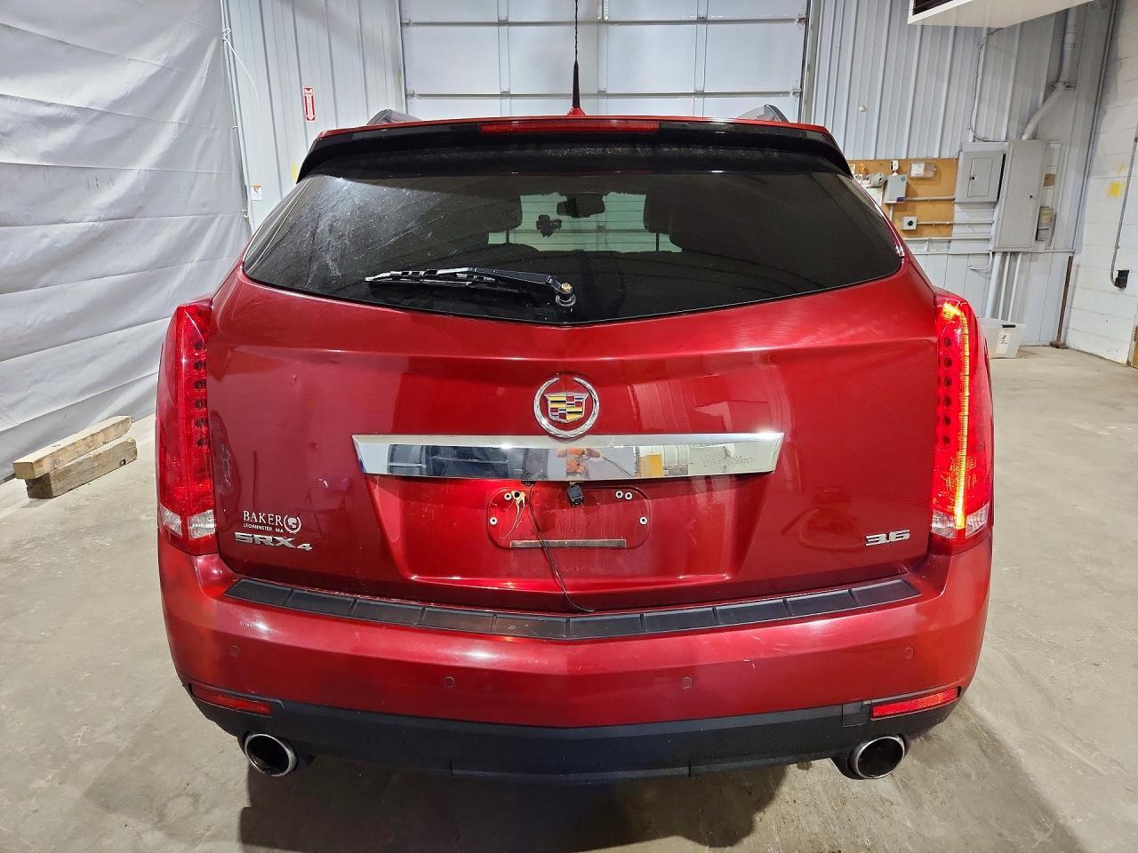 CADILLAC SRX