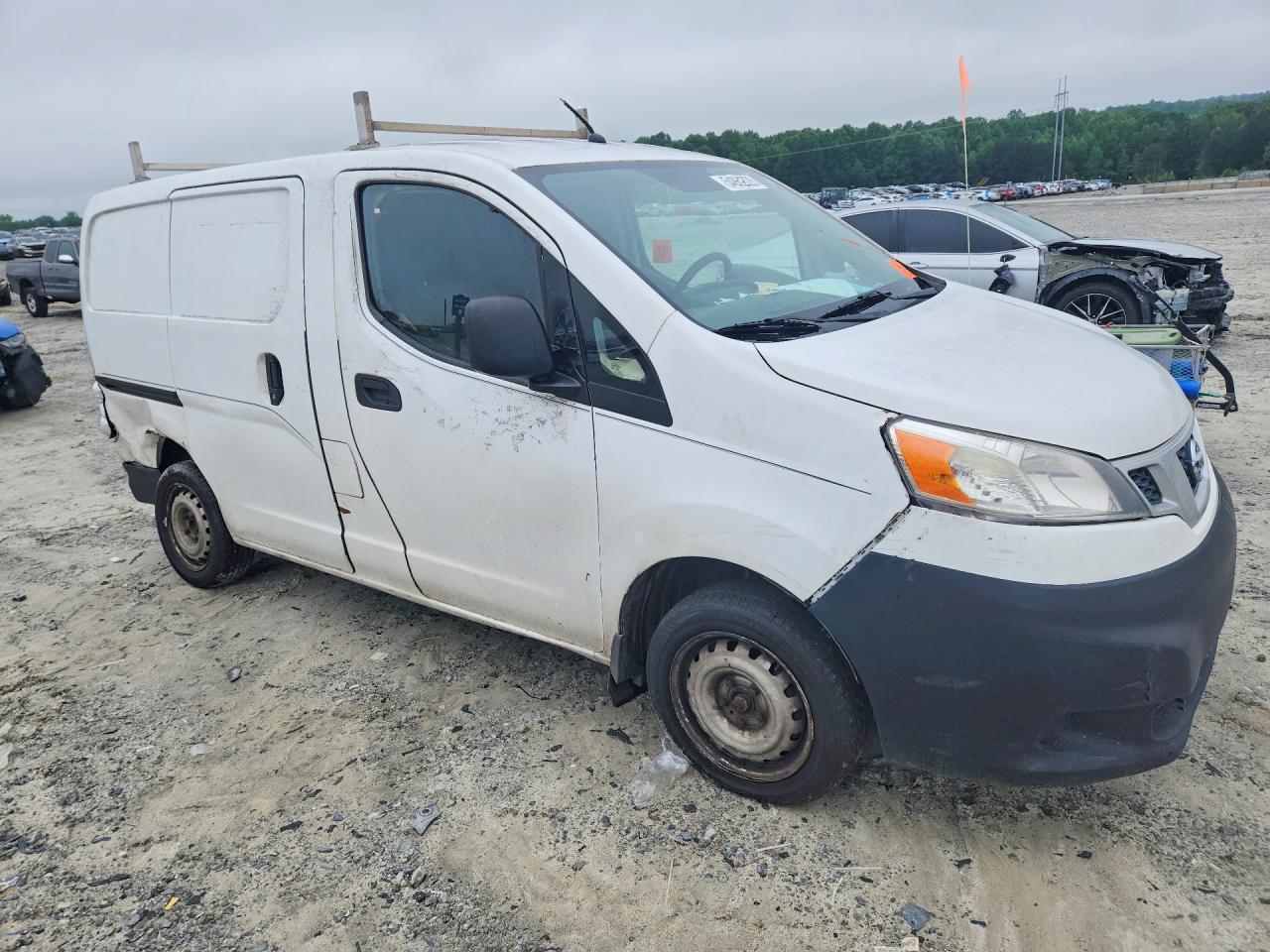 2015 NISSAN NV200 — фото 4