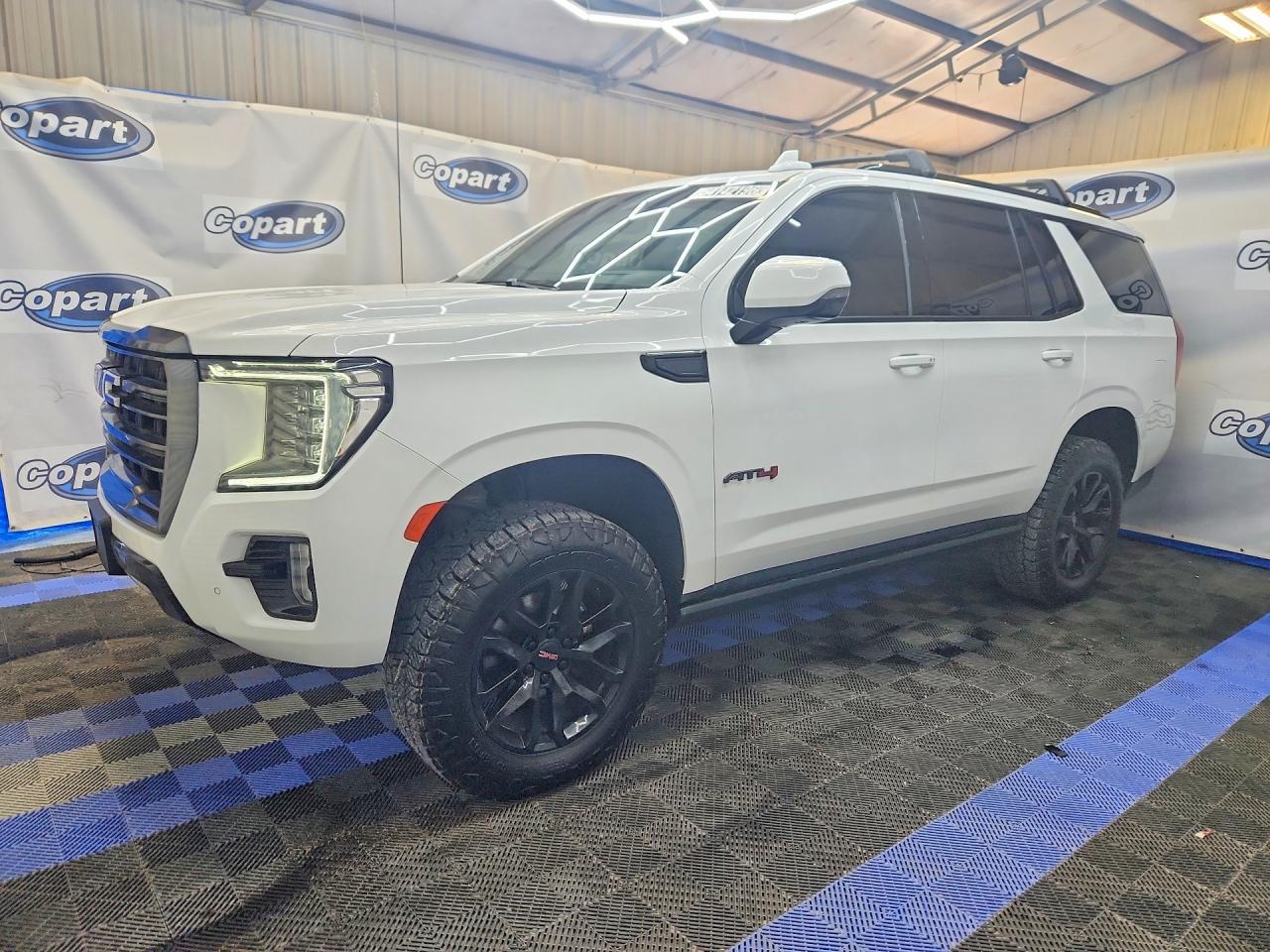 GMC YUKON