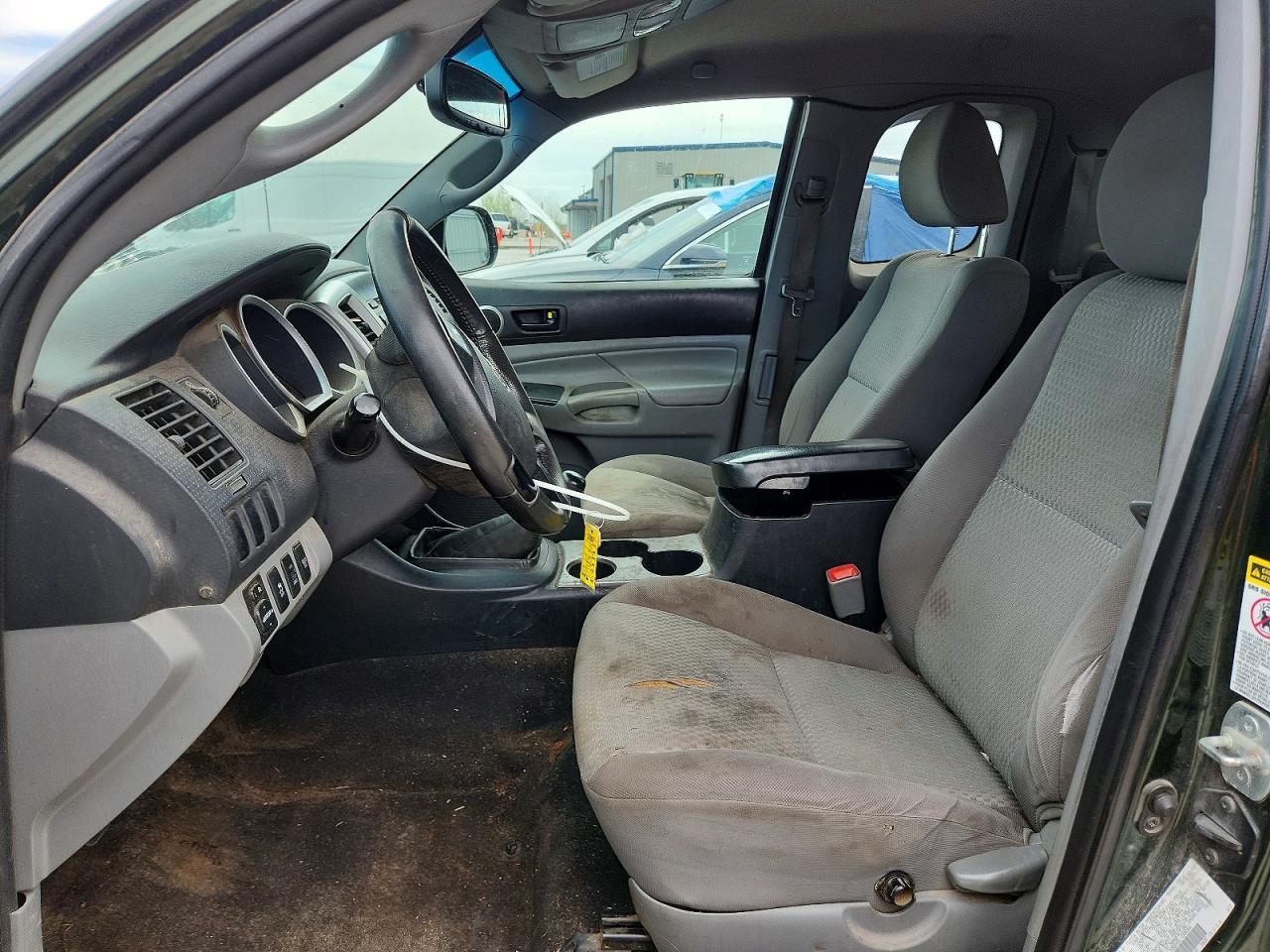 TOYOTA TACOMA