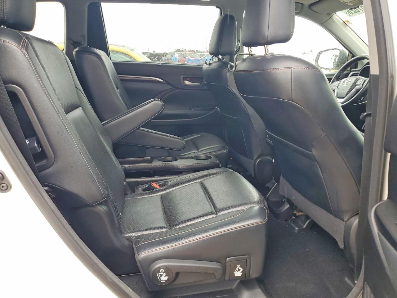 2014 TOYOTA HIGHLANDER — фото 11