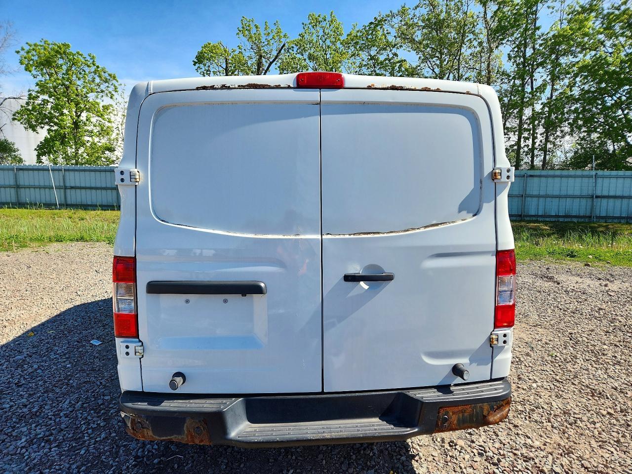 2017 NISSAN NV2500 — фото 6