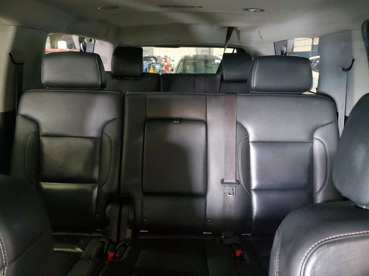 CHEVROLET SUBURBAN