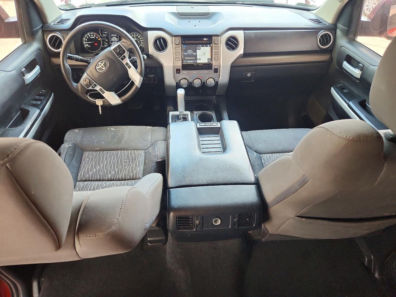 TOYOTA TUNDRA
