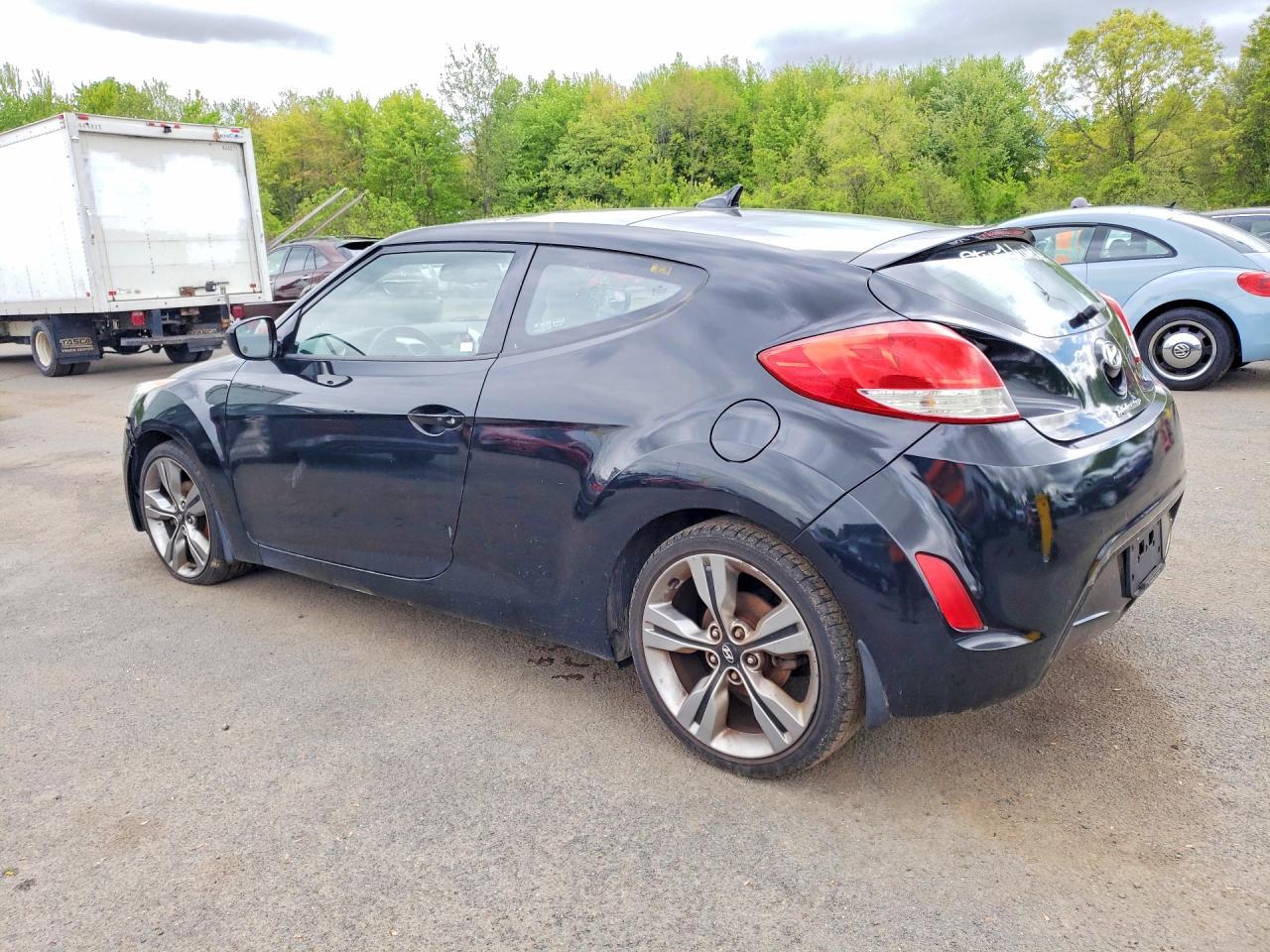 HYUNDAI VELOSTER