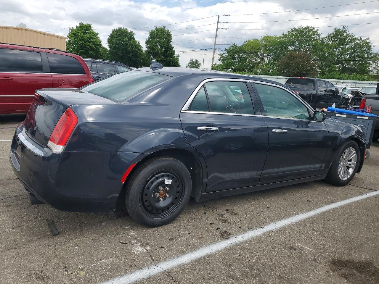2017 CHRYSLER 300C — фото 3