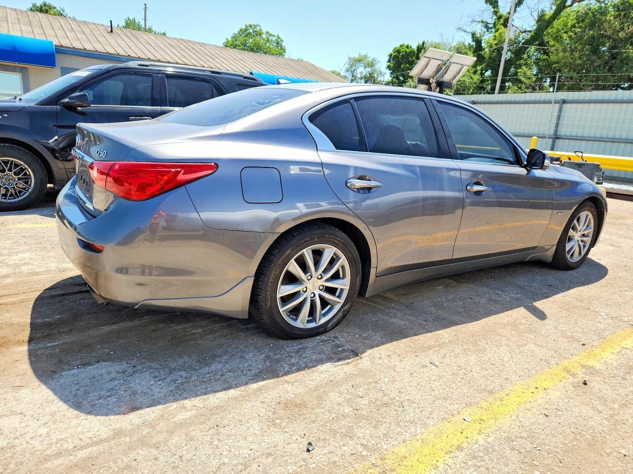 INFINITI Q50