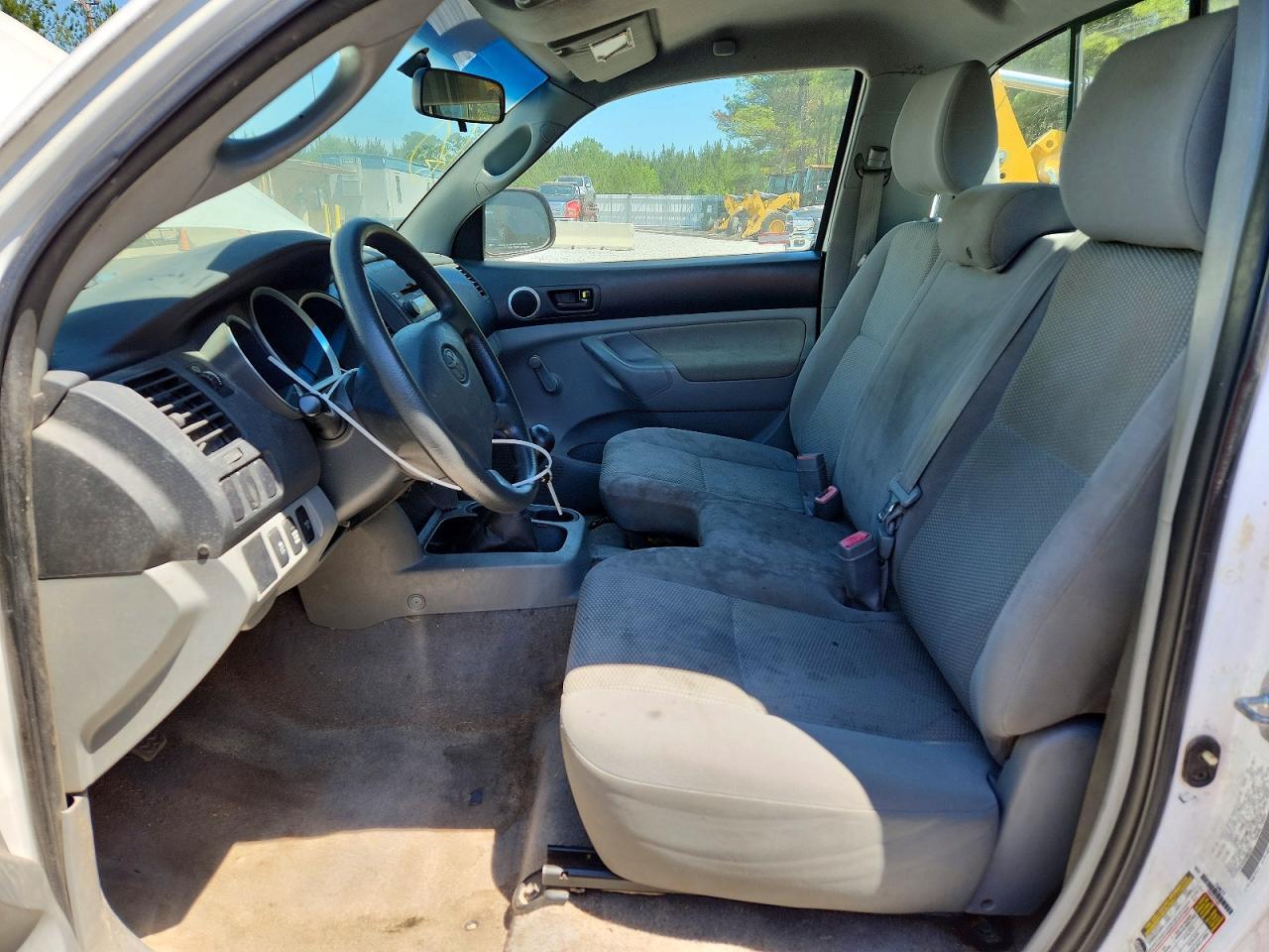 TOYOTA TACOMA