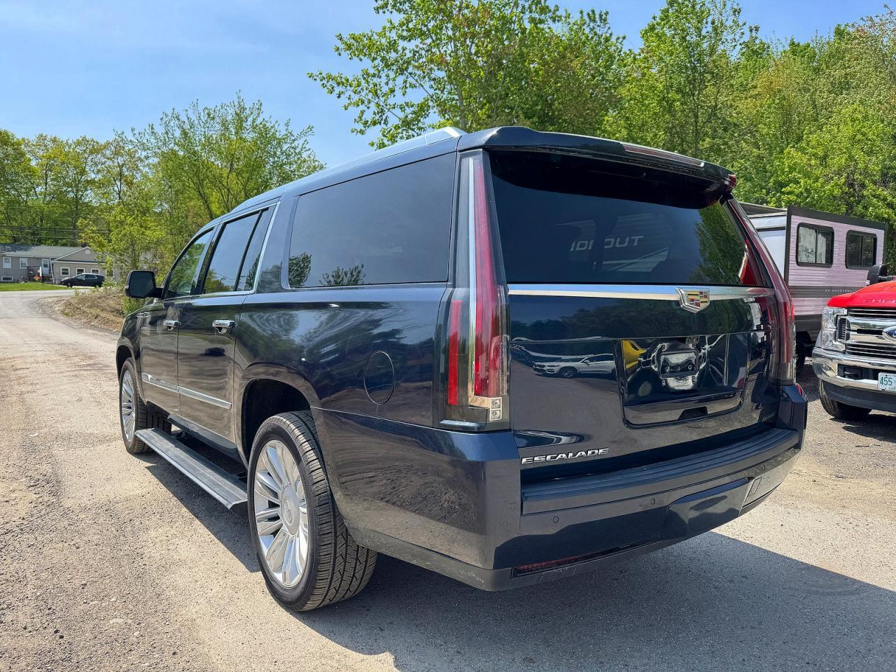 CADILLAC ESCALADE