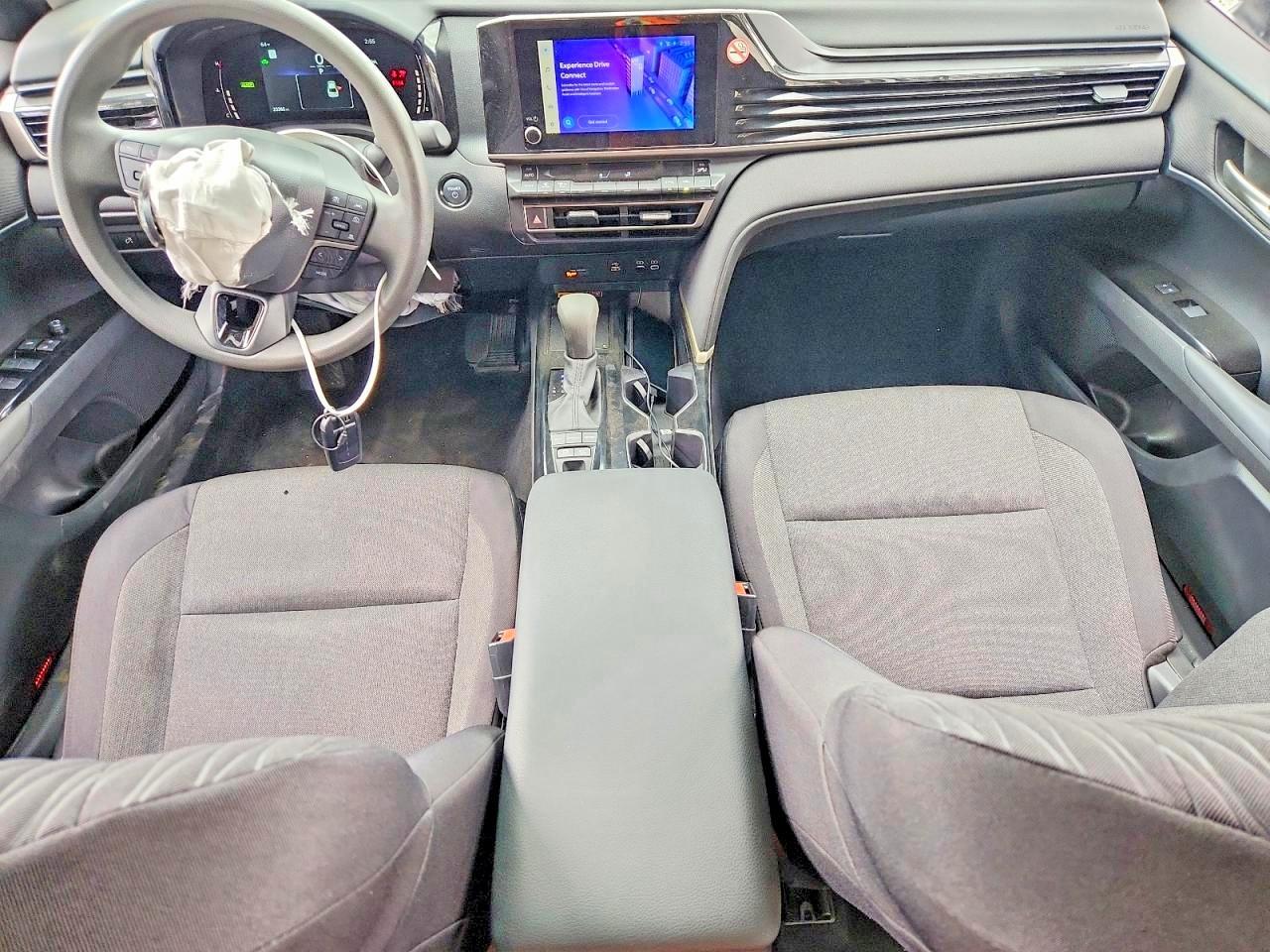 2025 TOYOTA CAMRY HYBRID — фото 8