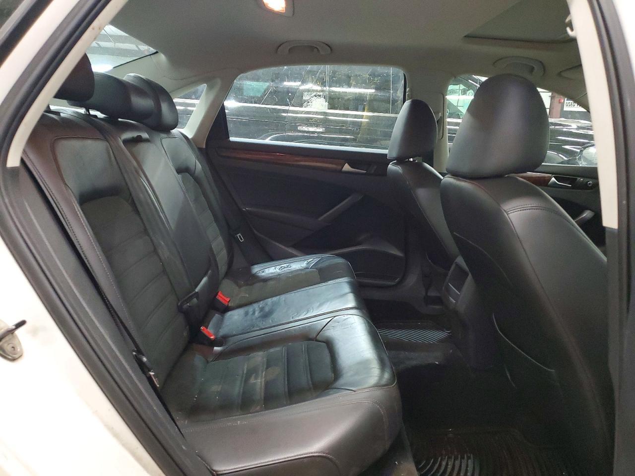2012 VOLKSWAGEN PASSAT — фото 10