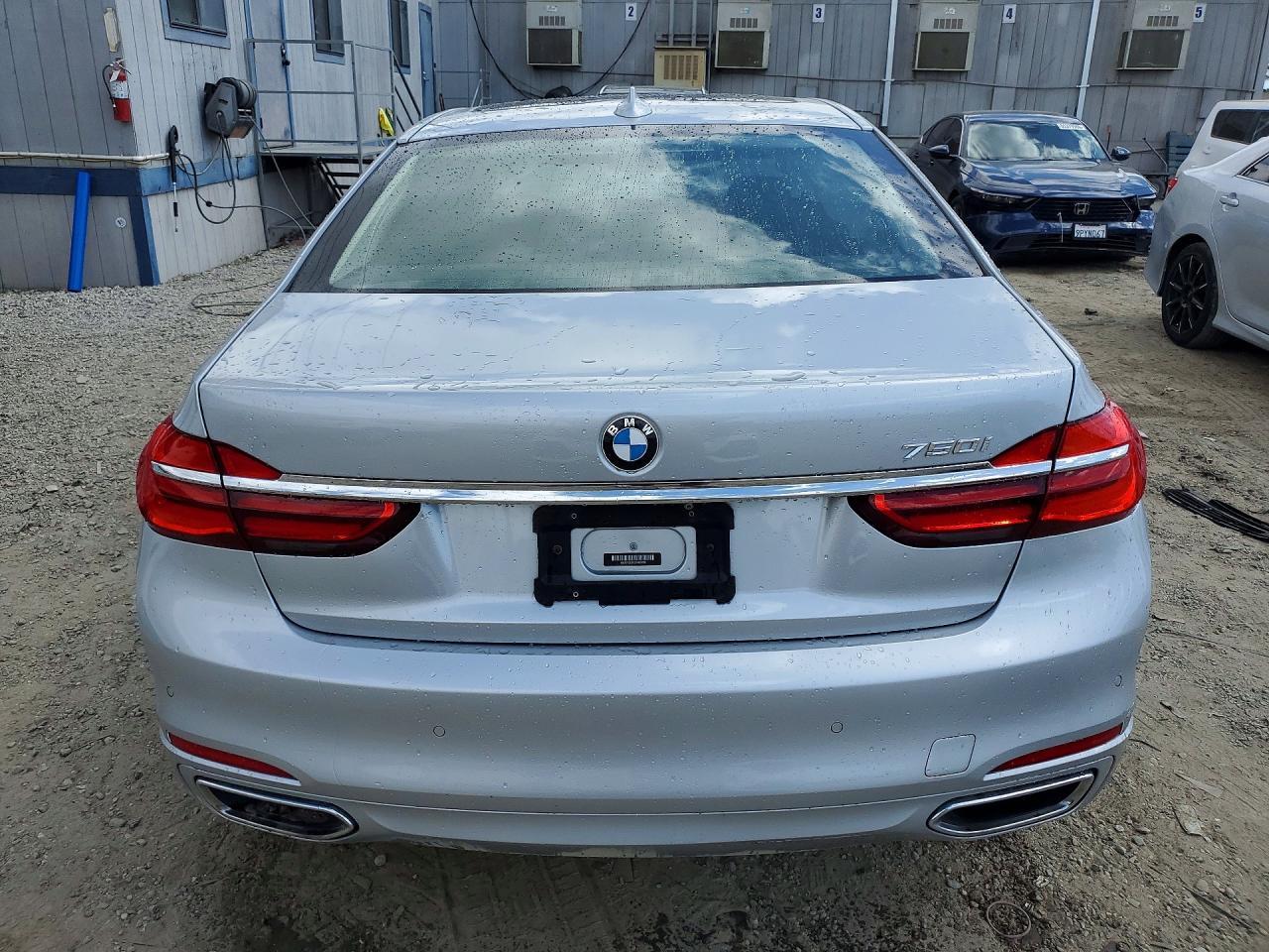 BMW 7 SERIES
