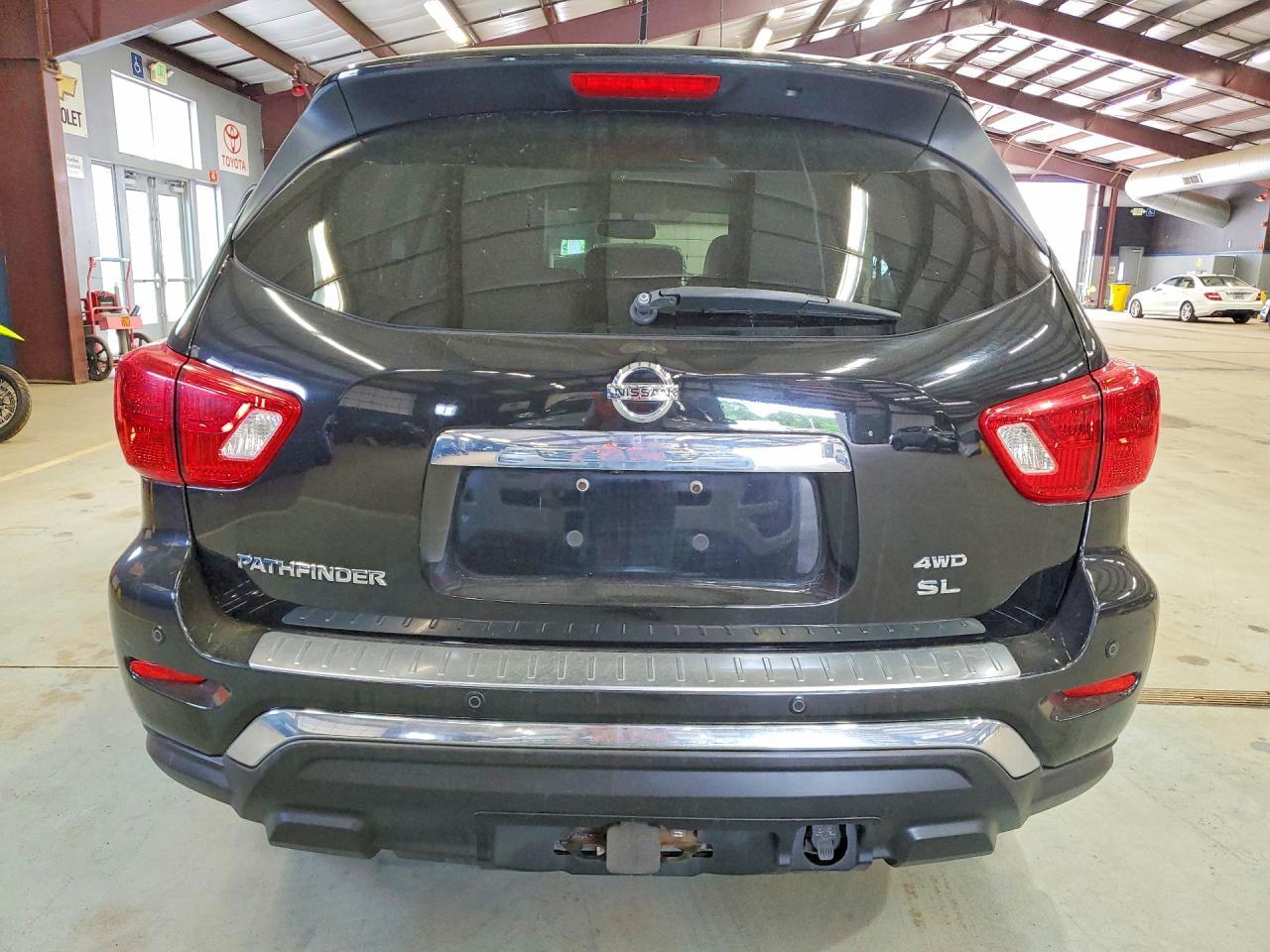 NISSAN PATHFINDER