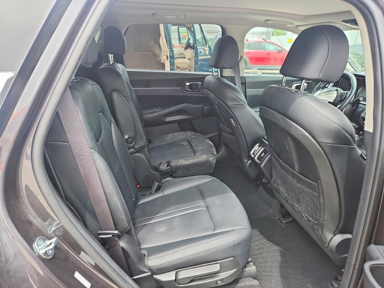 2024 KIA SORENTO HYBRID — фото 11