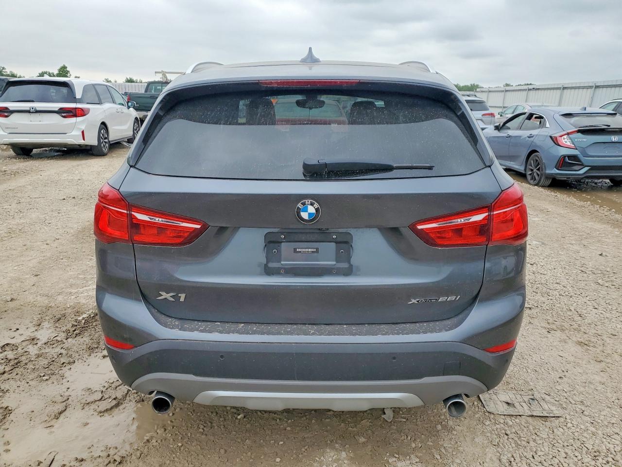 2018 BMW X1 — фото 6