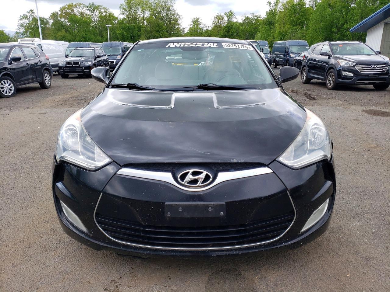 HYUNDAI VELOSTER