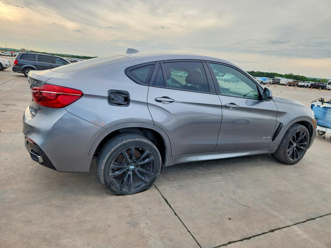 2019 BMW X6 — фото 3