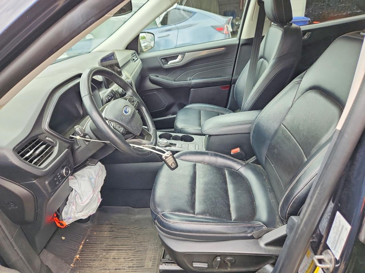 FORD ESCAPE