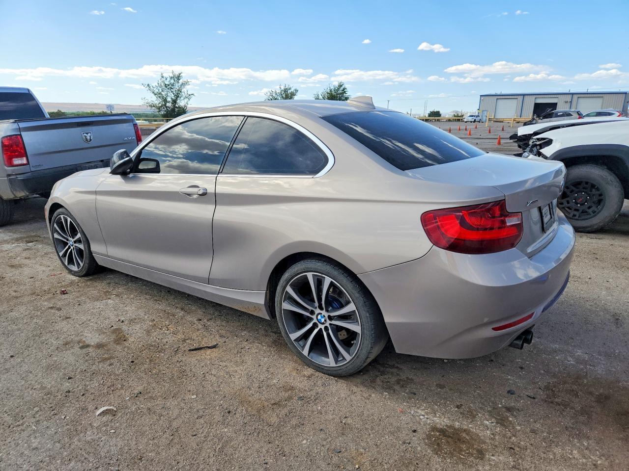 BMW 2 SERIES