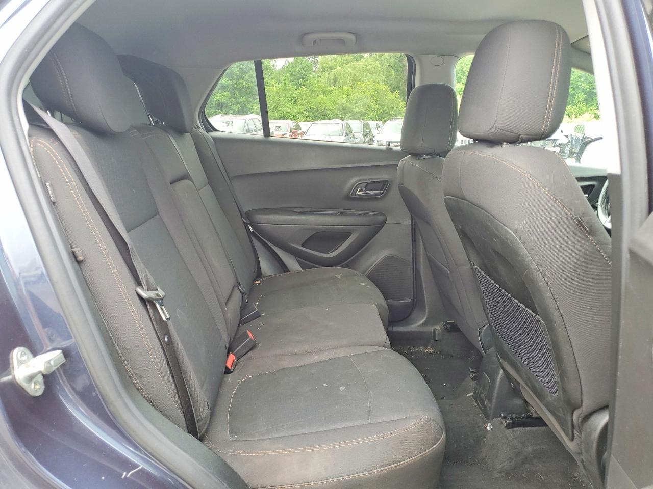 CHEVROLET TRAX
