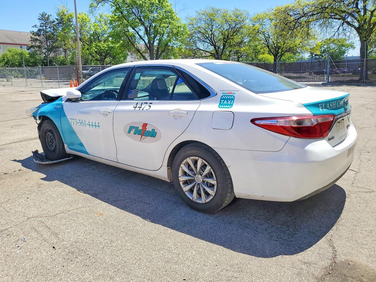 2016 TOYOTA CAMRY HYBRID — фото 2