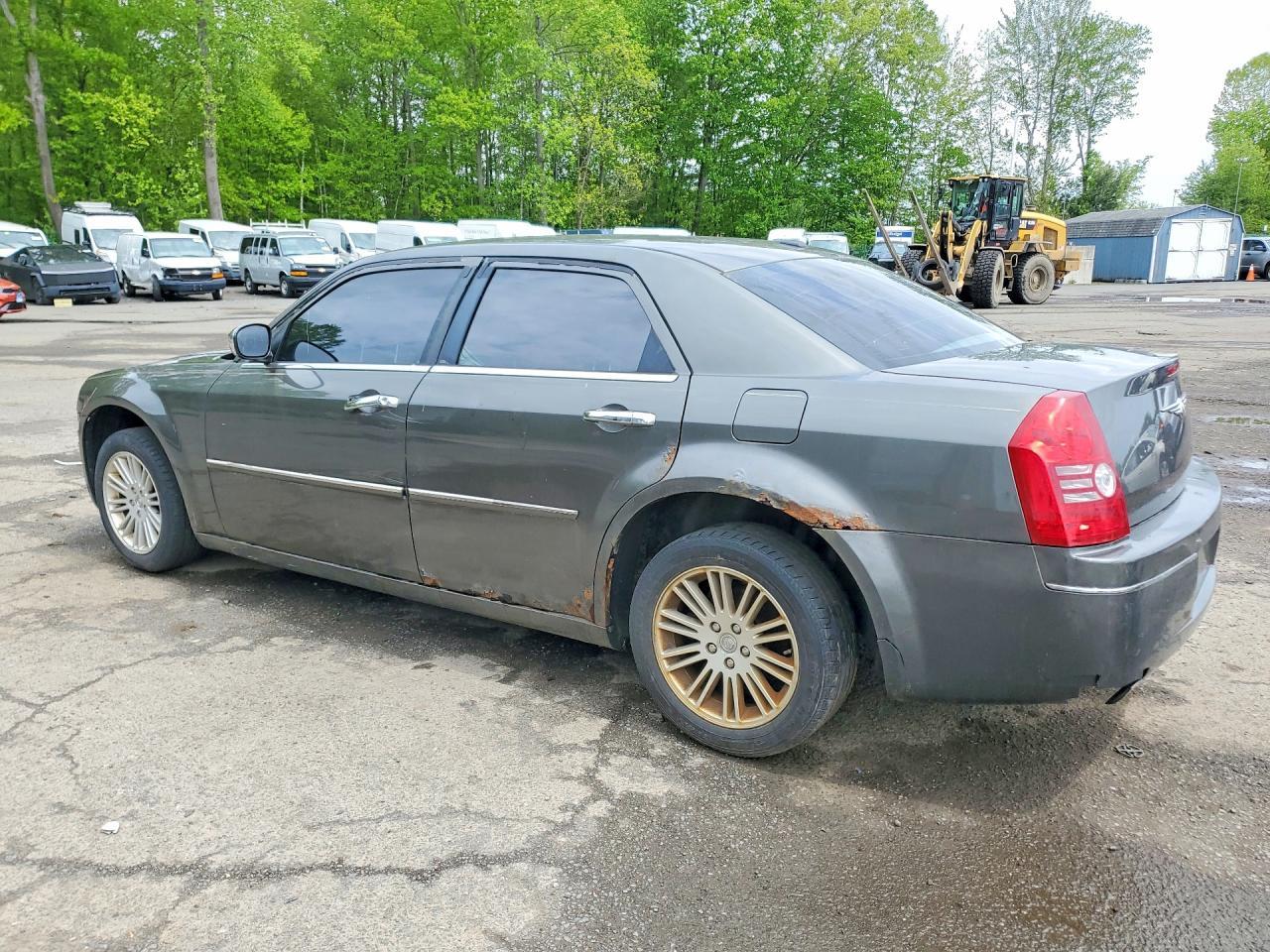 CHRYSLER 300