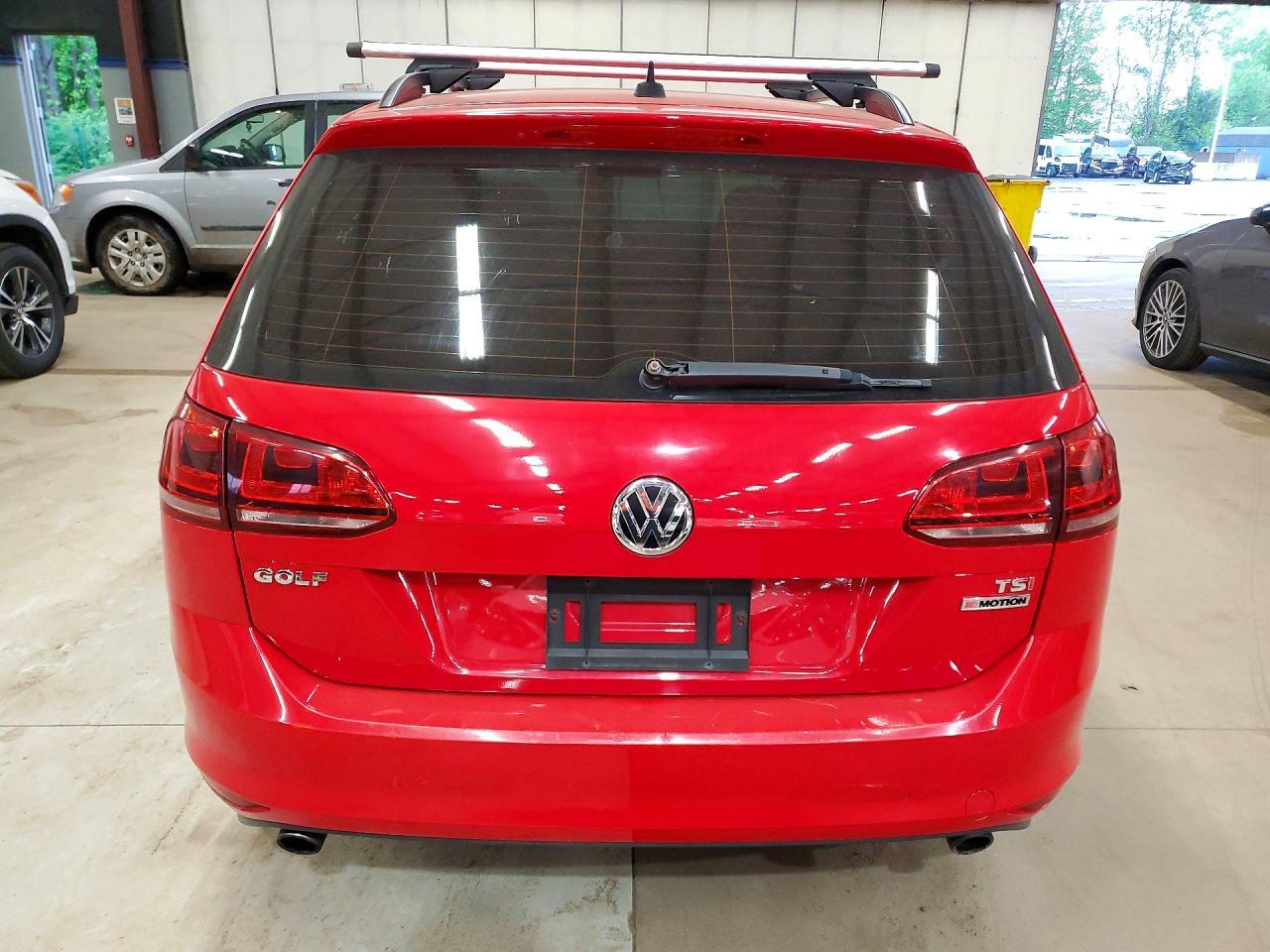 VOLKSWAGEN GOLF SPORTSVAN
