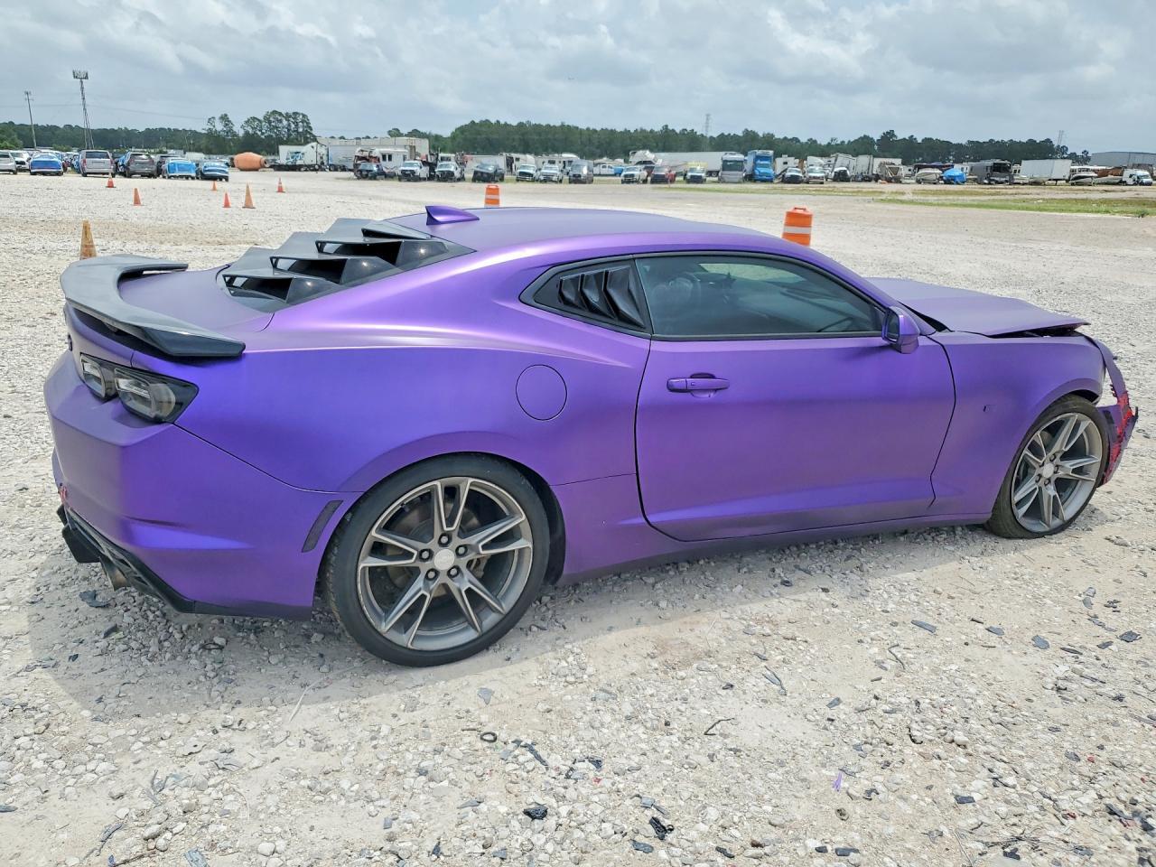 2019 CHEVROLET CAMARO — фото 3