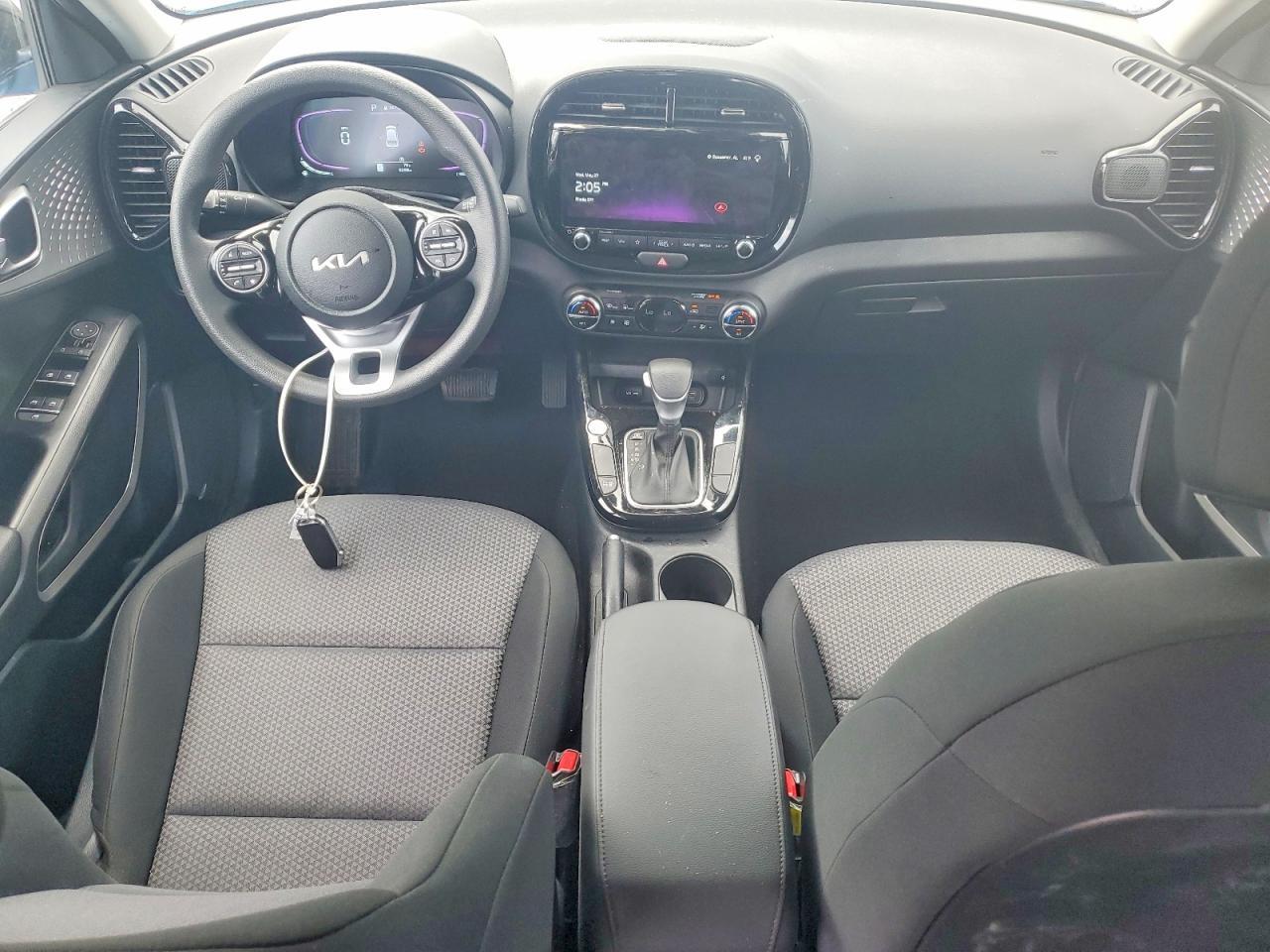 2025 KIA SOUL — фото 8