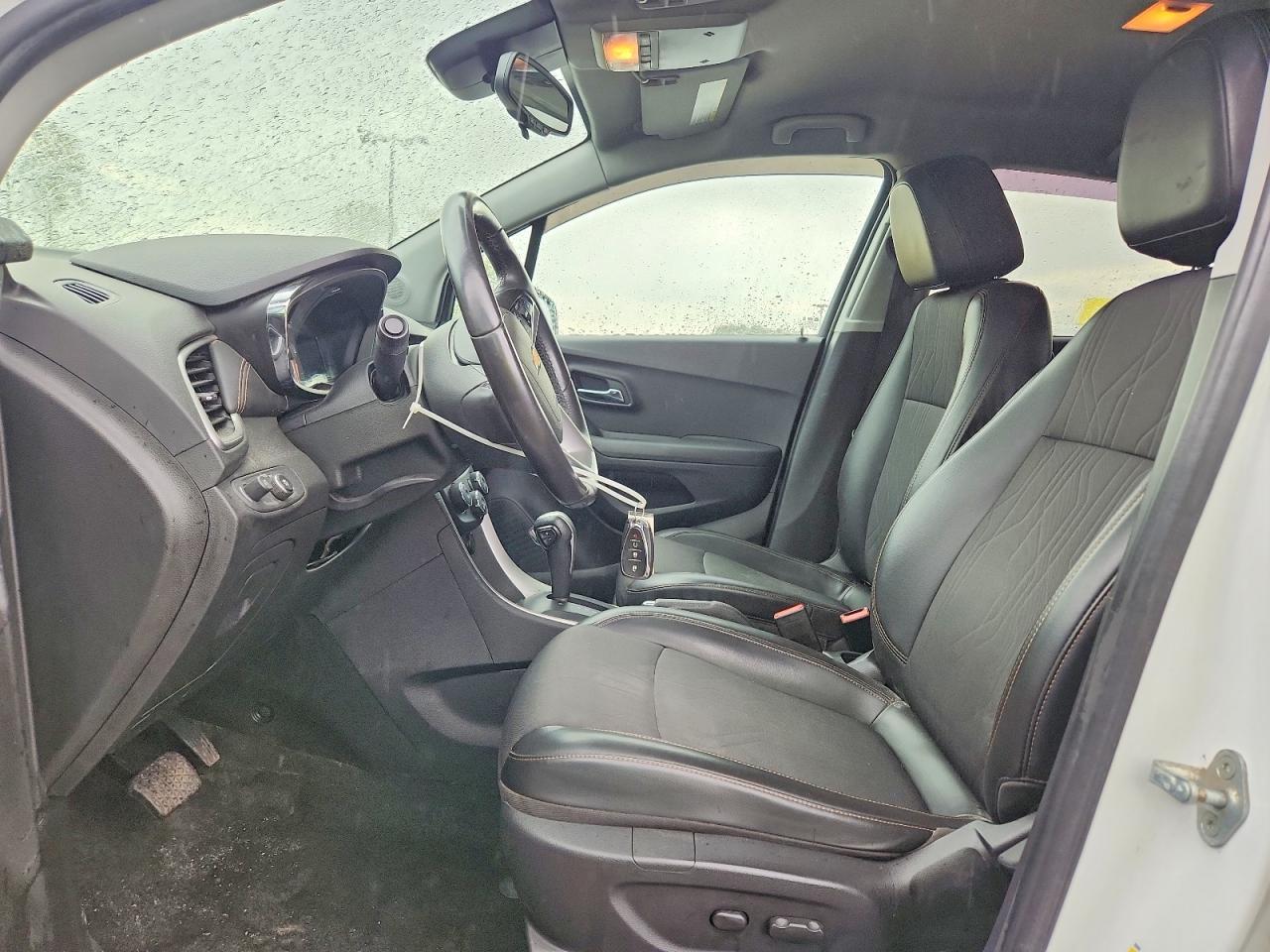CHEVROLET TRAX