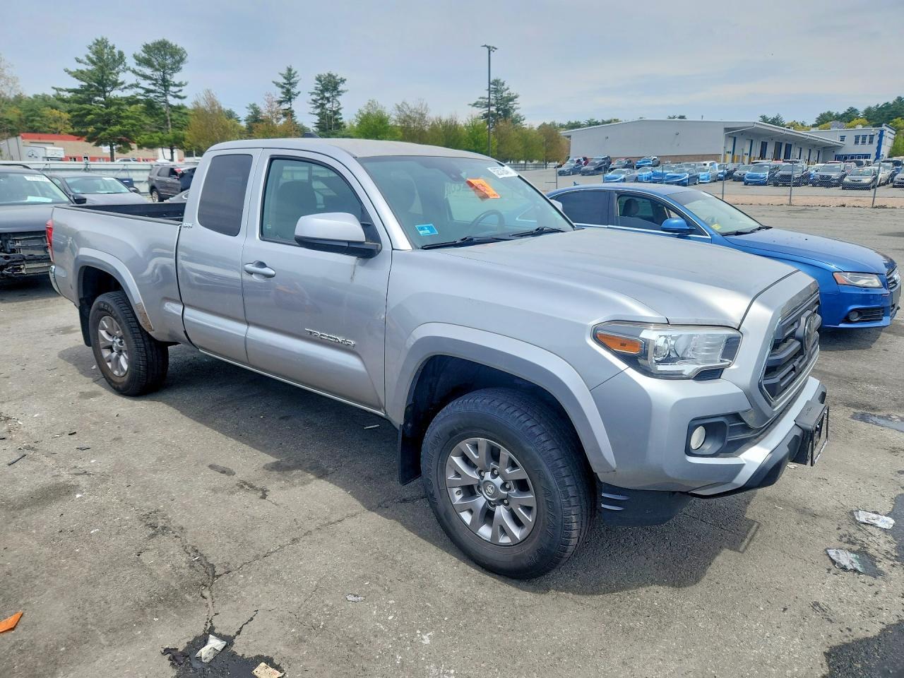 2018 TOYOTA TACOMA — фото 4